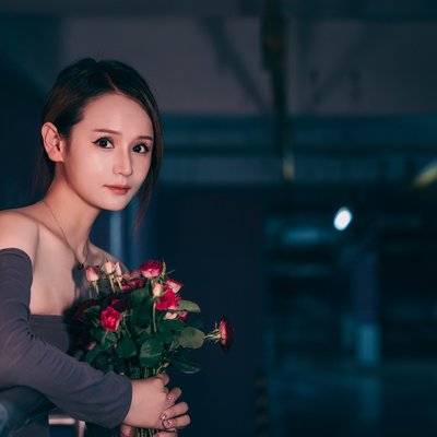 情绪模特