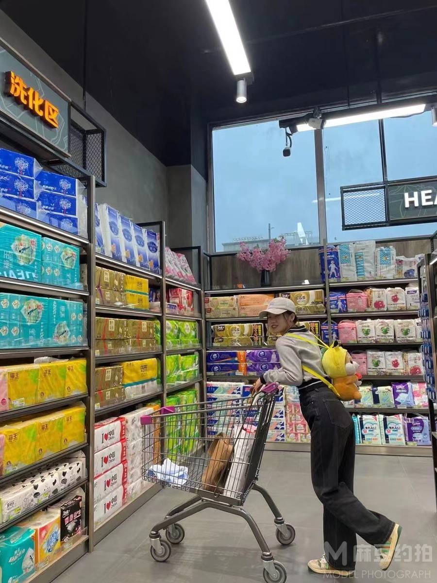 妆容模特
