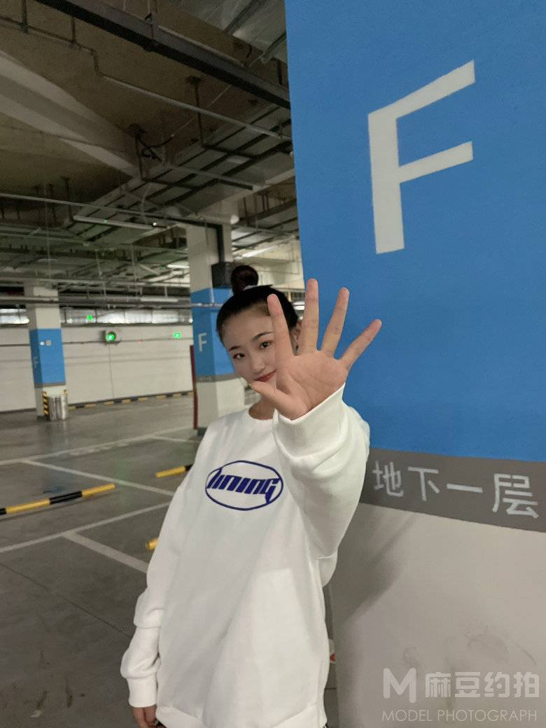 校园模特