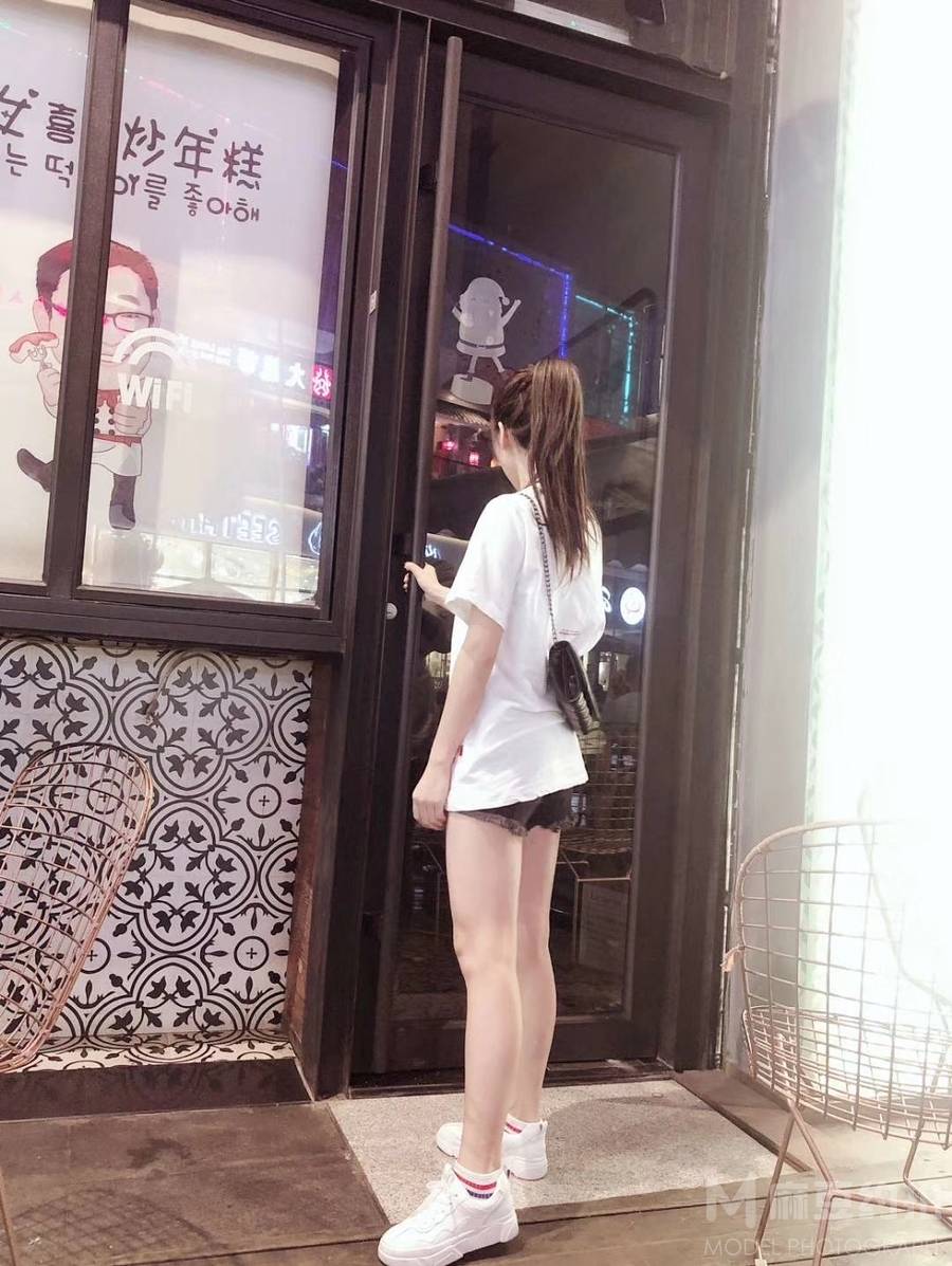 清新模特