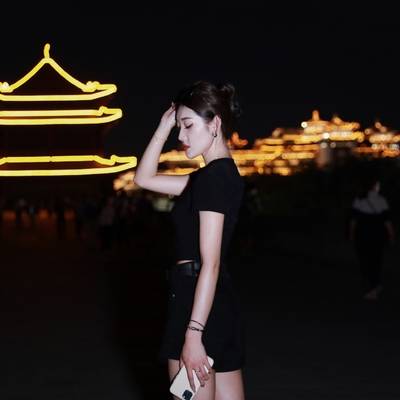夜景模特