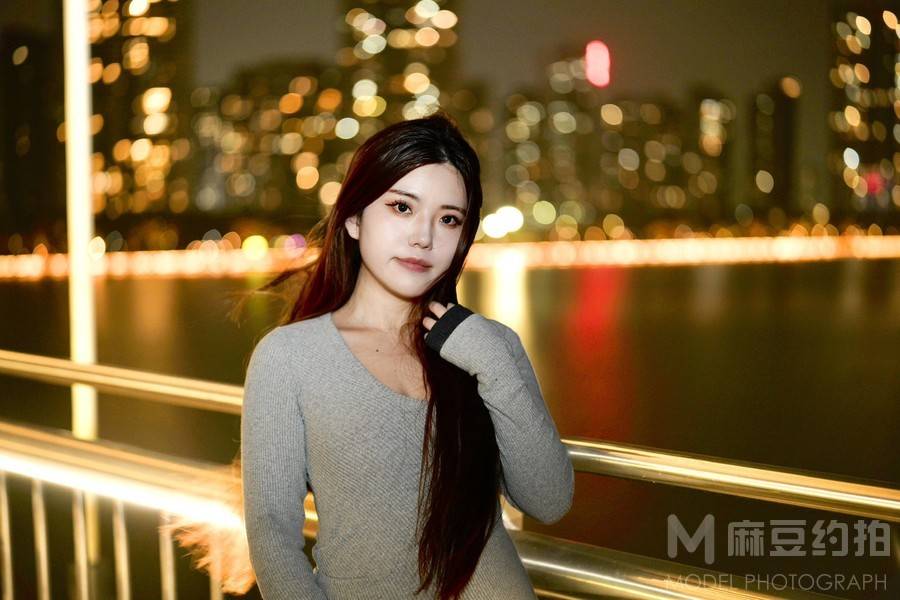 夜景模特