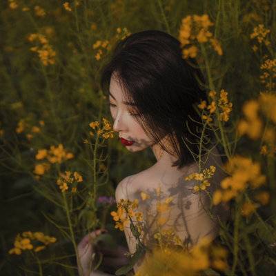 情绪模特