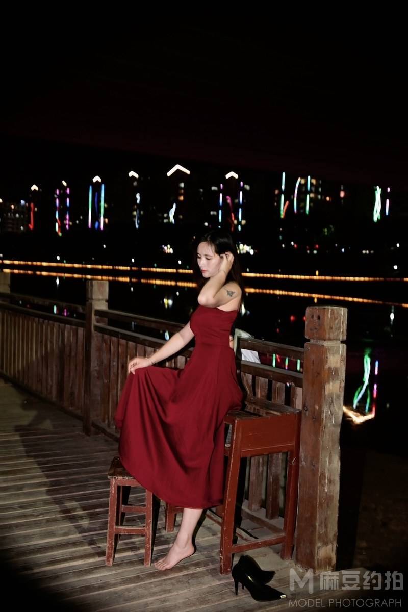 夜景模特
