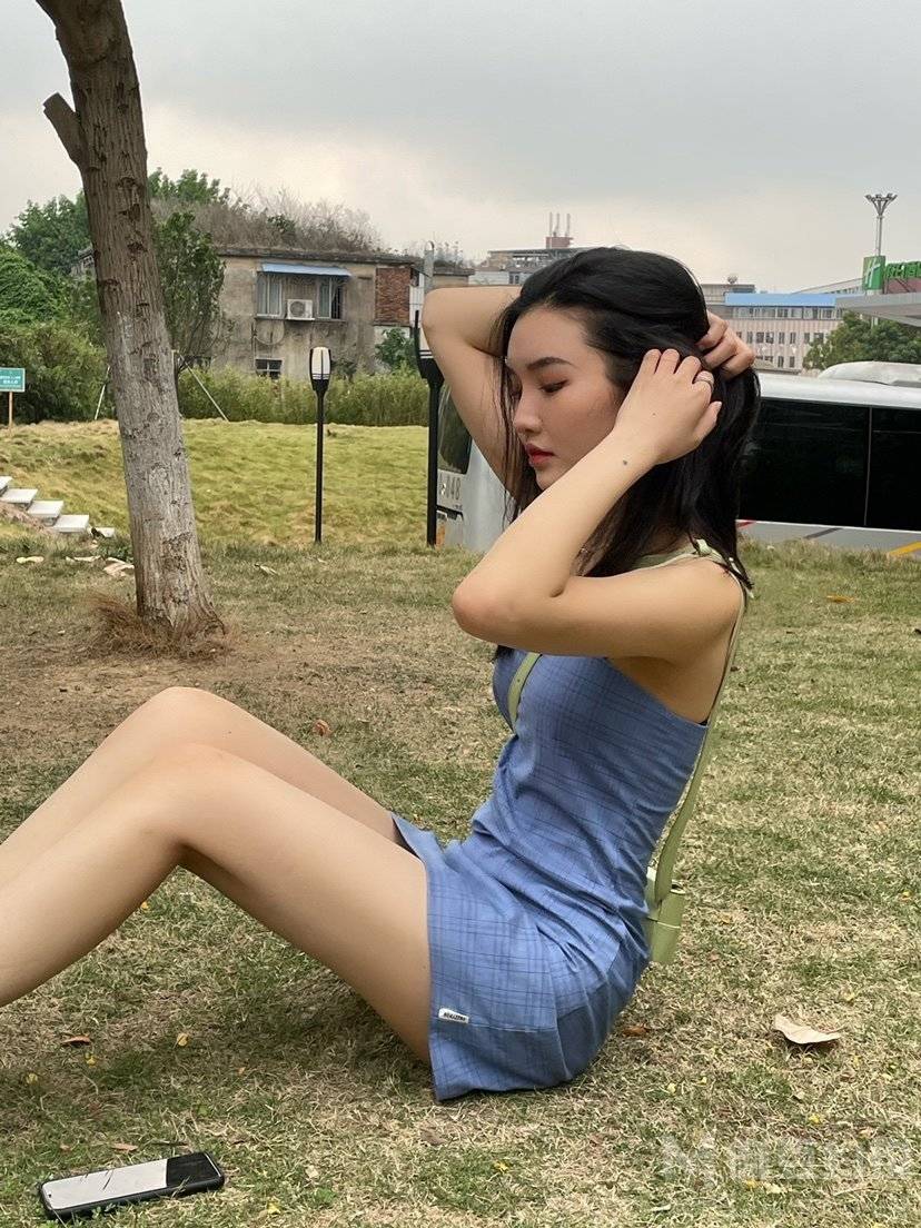 黑白模特