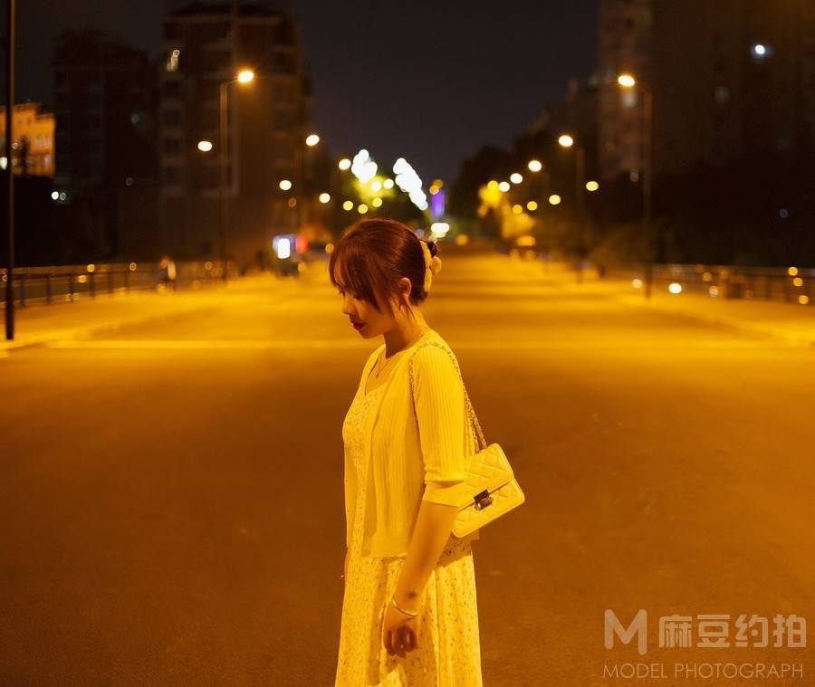 夜景模特