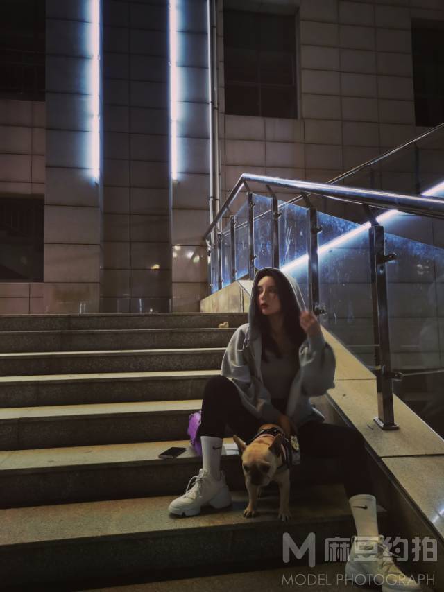 夜景模特