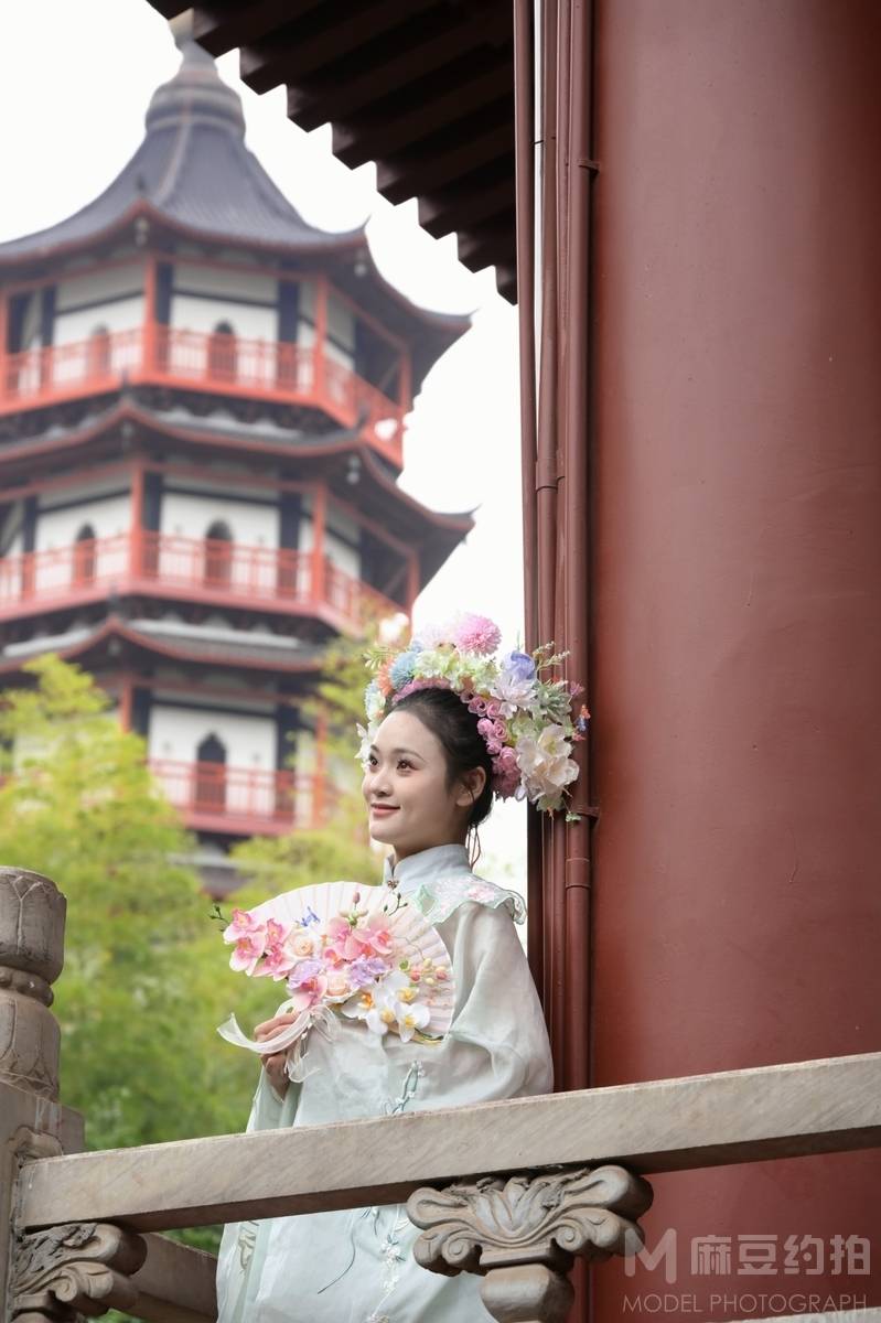 汉服模特