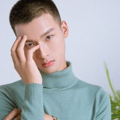 黑白模特