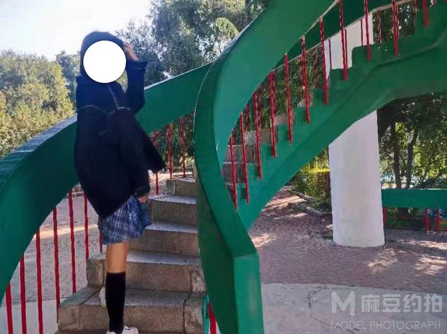 纪实模特