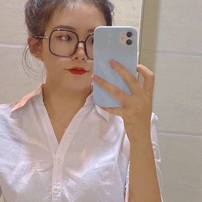 黑白模特