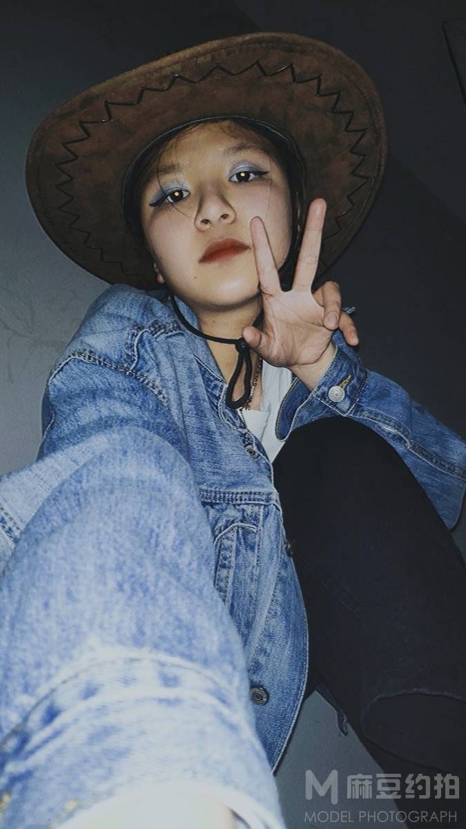 清新模特