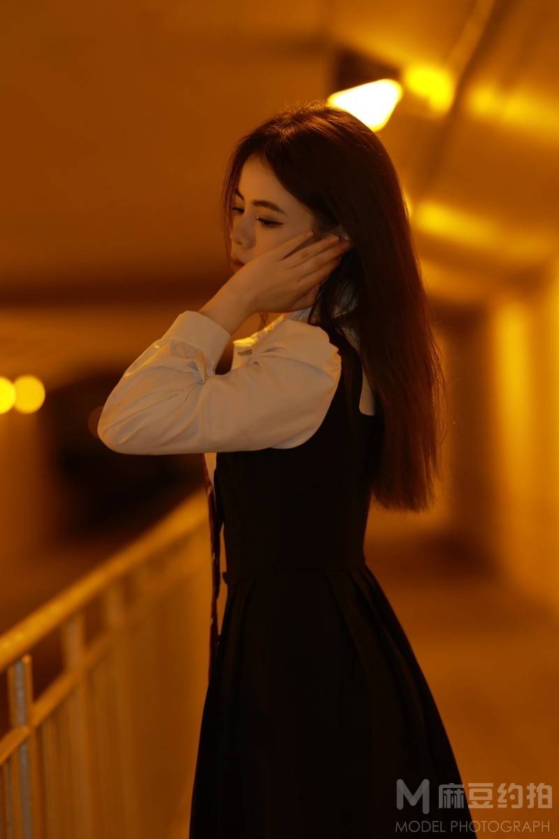 夜景模特