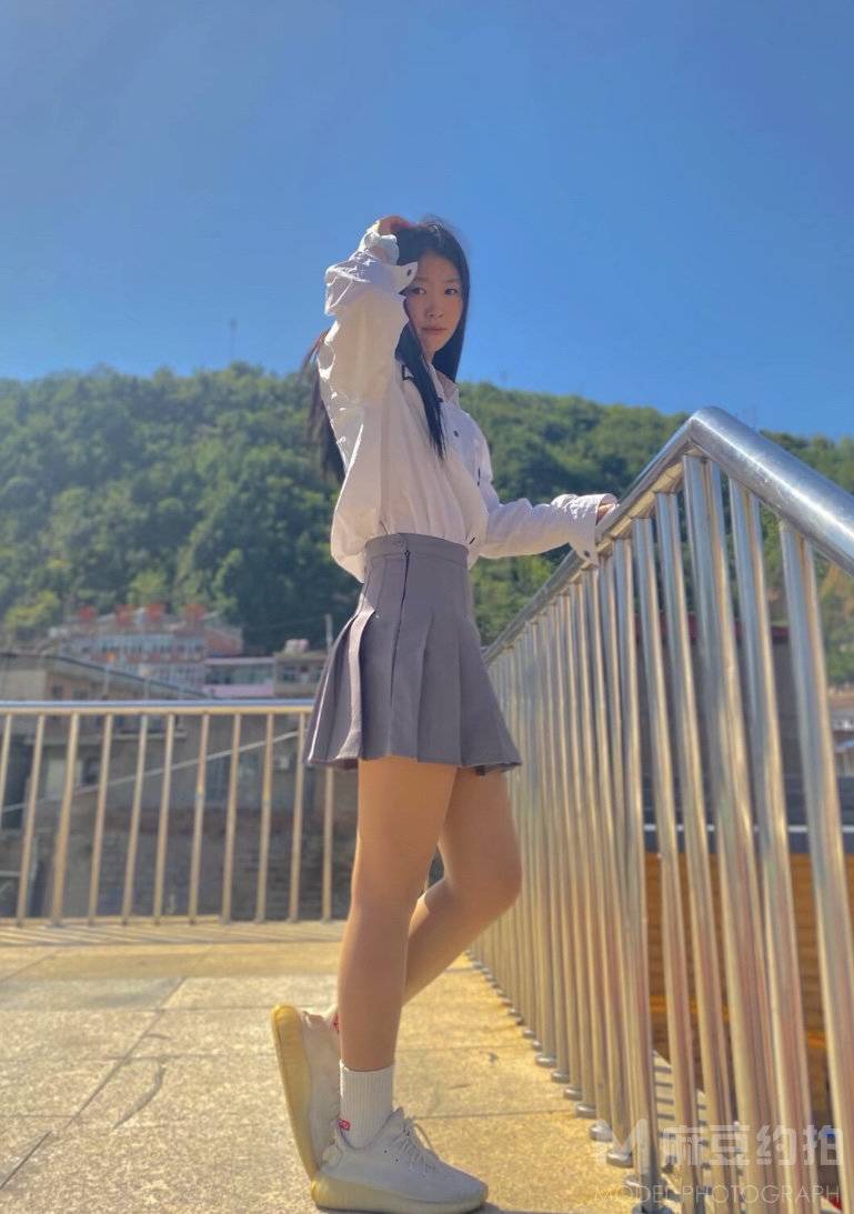 校园模特