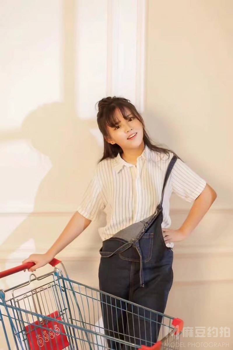 校园模特