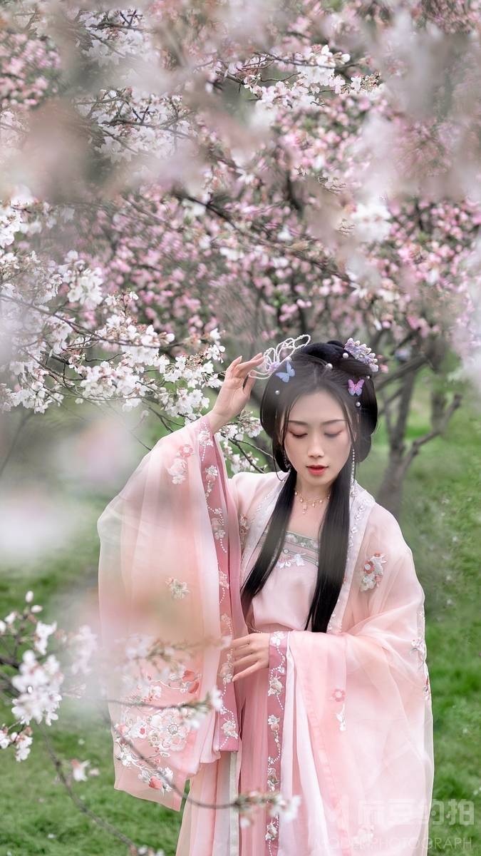 汉服模特