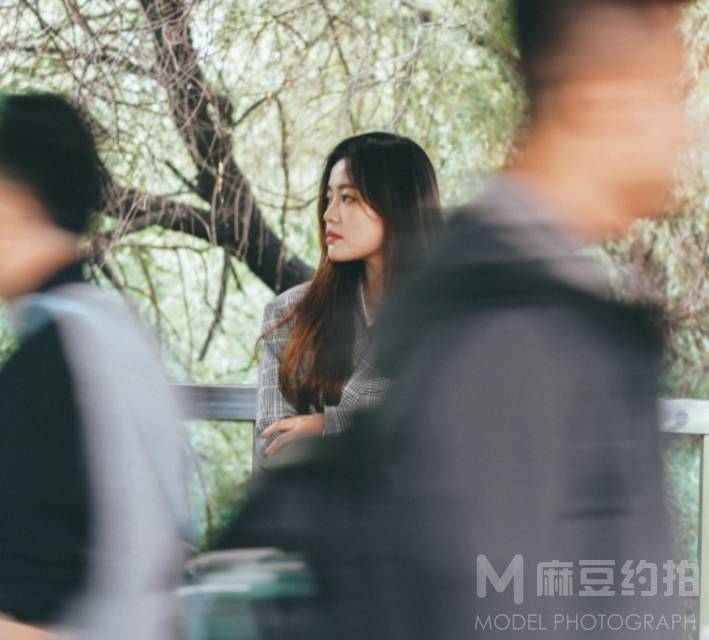 情绪模特