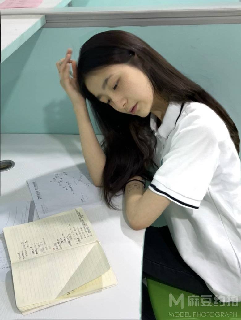 纪实模特