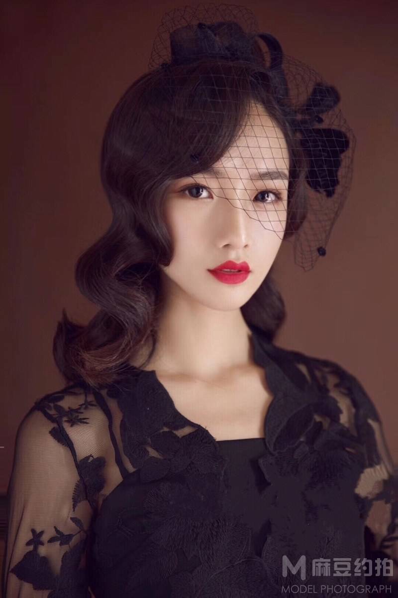 妆容模特