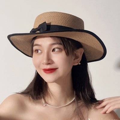 黑白模特