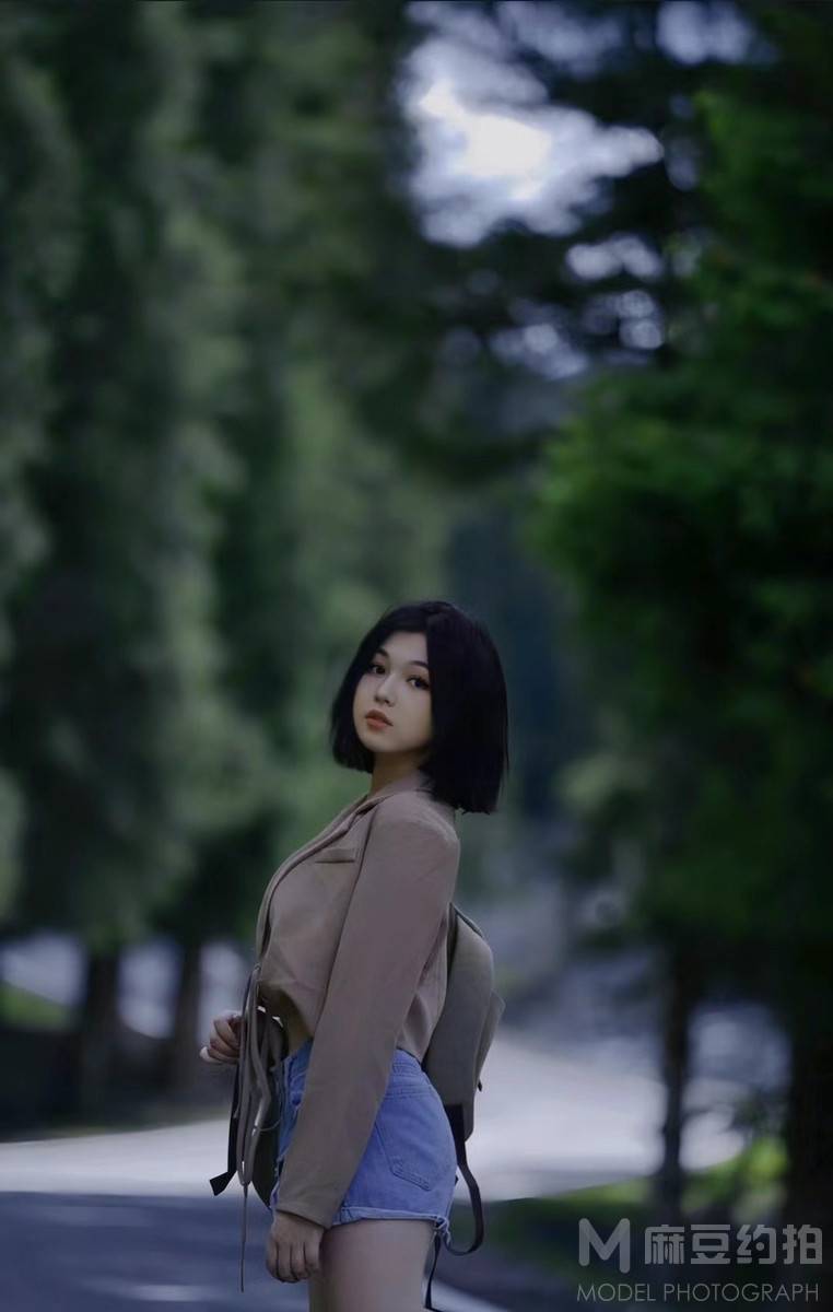 情绪模特