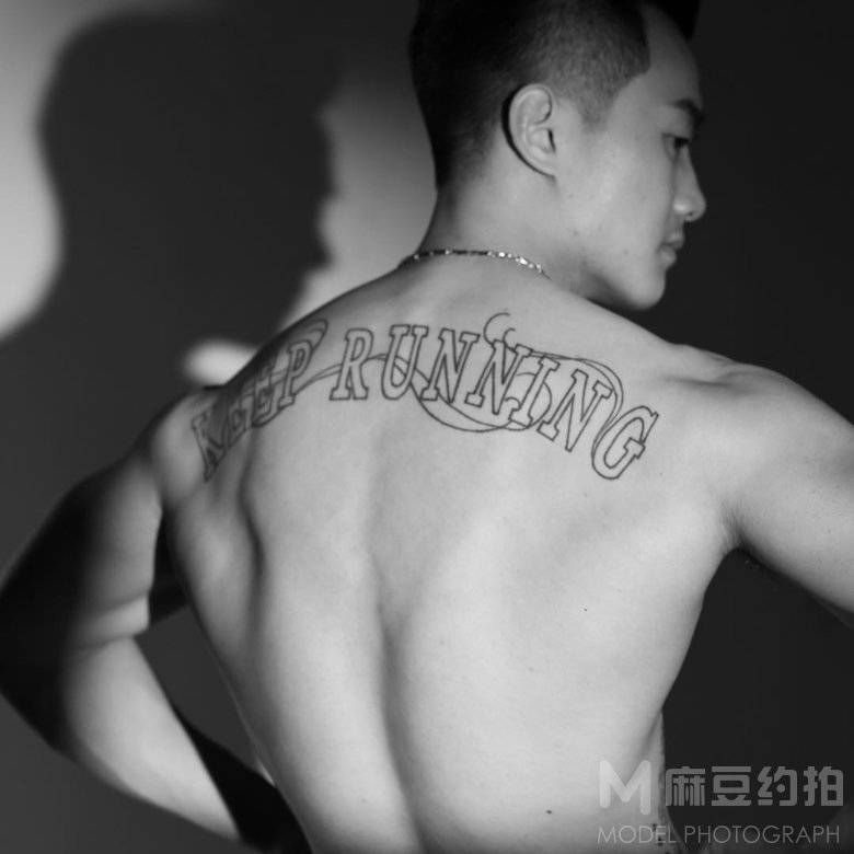 暗黑模特