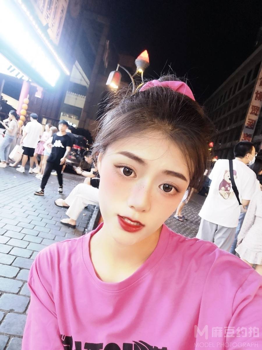 胶片模特