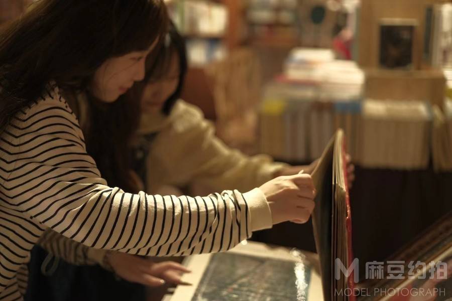 胶片模特