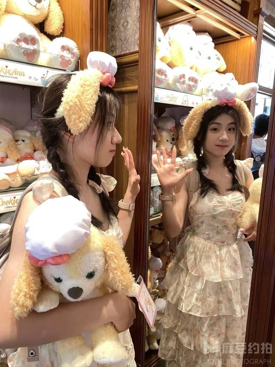 校园模特