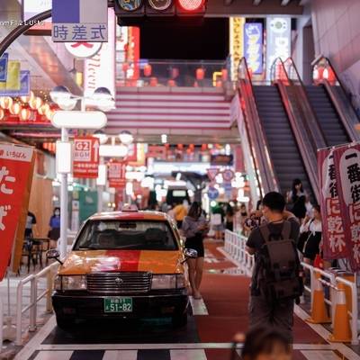 夜景模特
