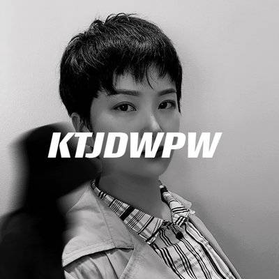 黑白模特