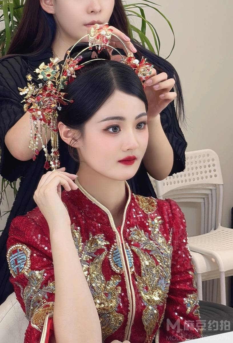 妆容模特