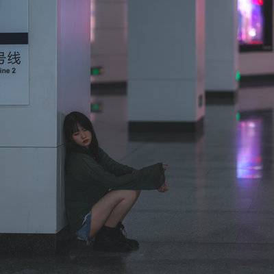 情绪模特
