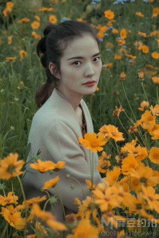 情绪模特