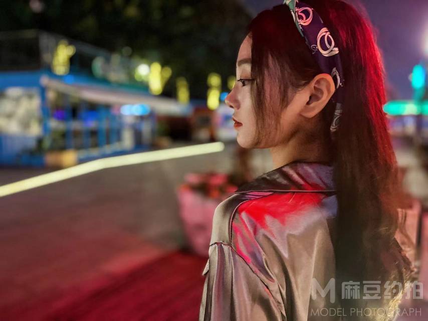 夜景模特