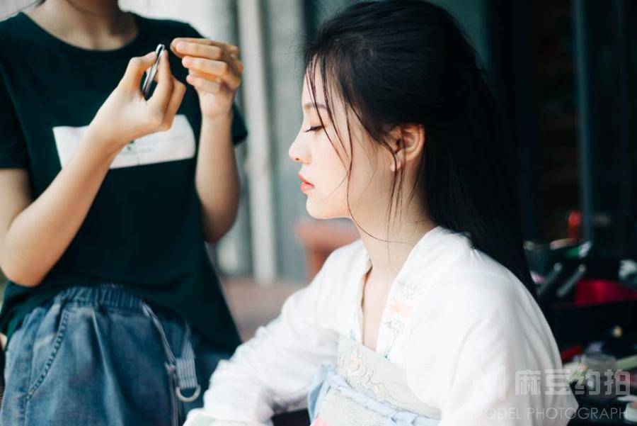汉服模特