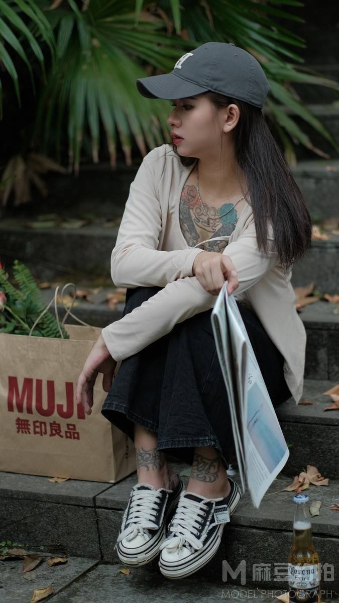 情绪模特