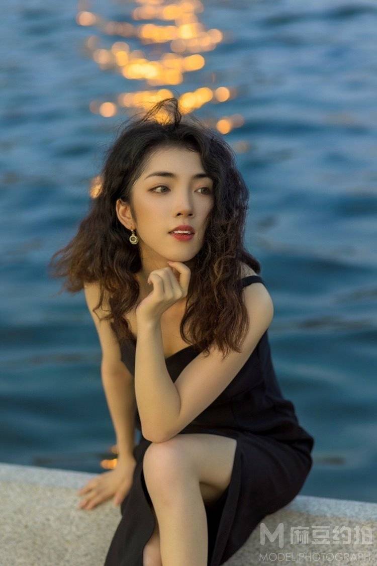 胶片模特