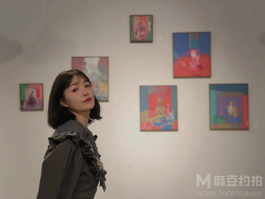 校园模特