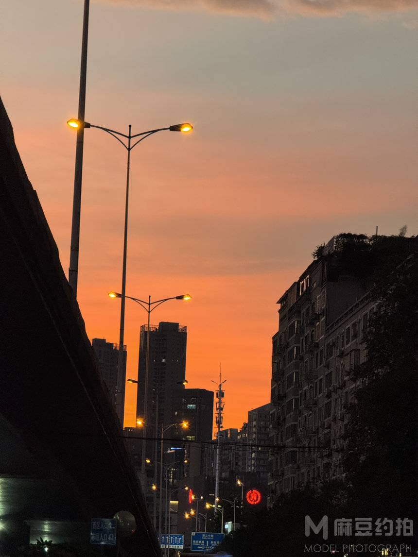 夜景模特