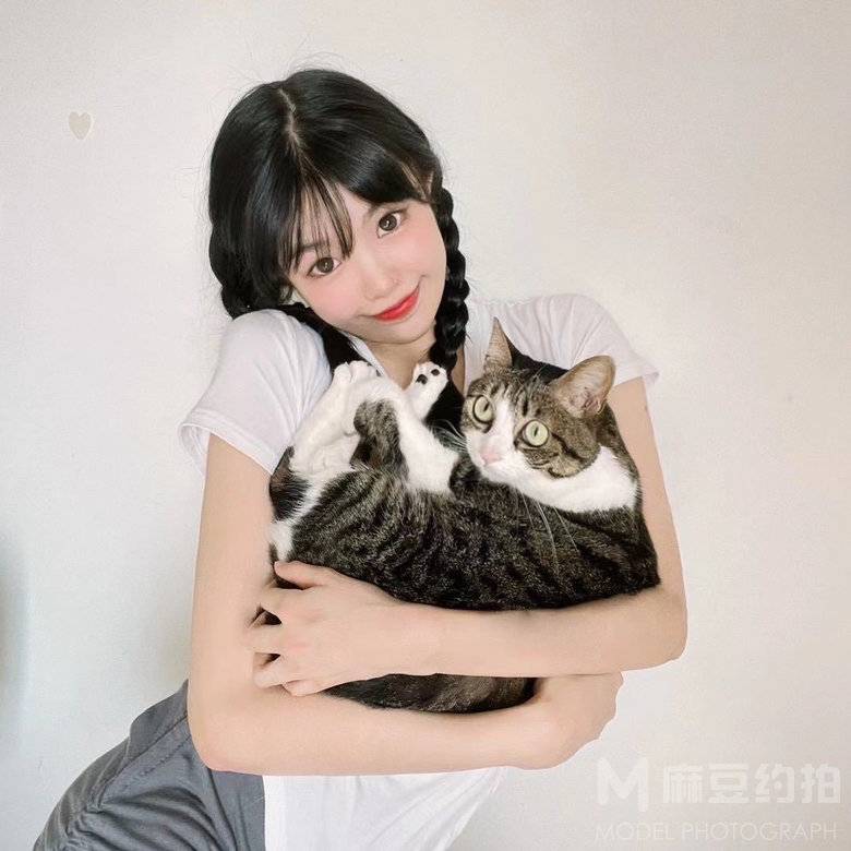 宝丽来模特