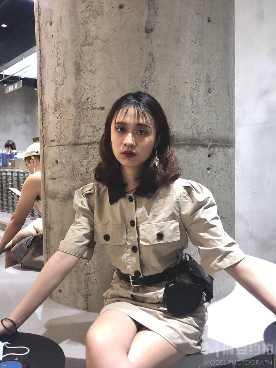 胶片模特