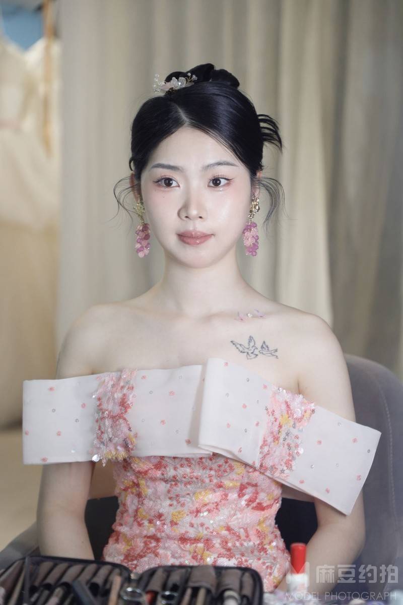 妆容模特
