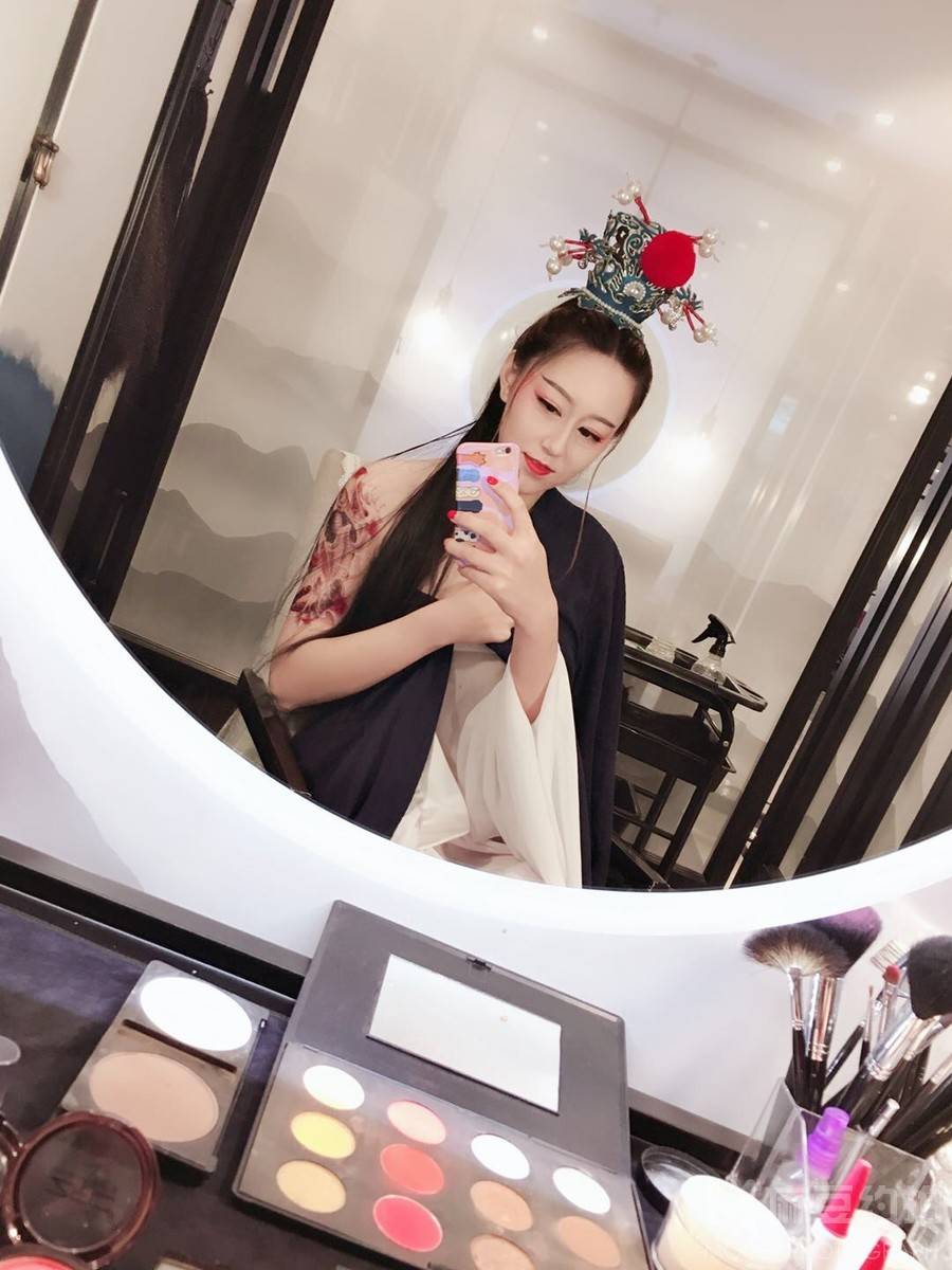 暗黑模特