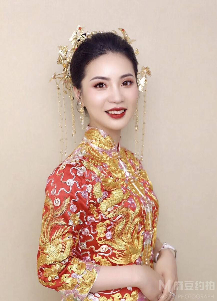 妆容模特