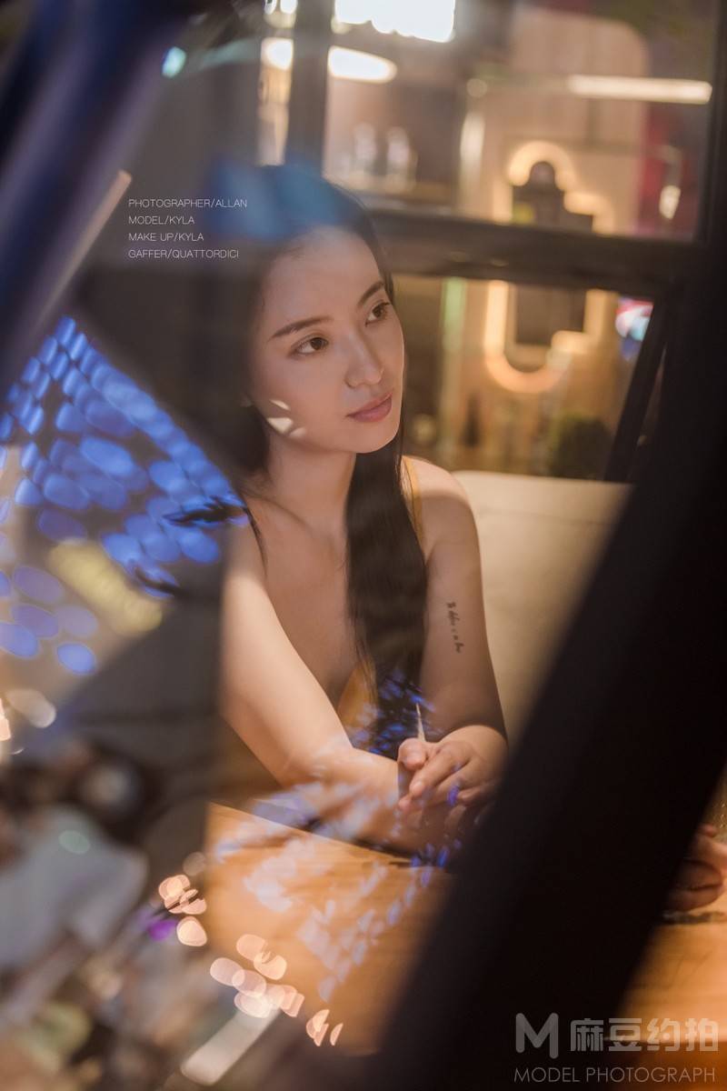 夜景模特
