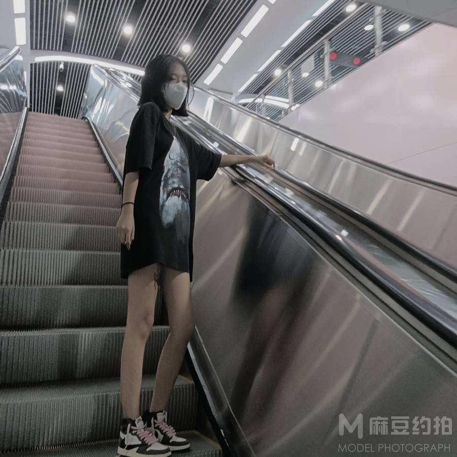 清新模特