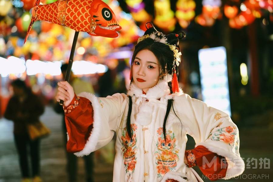 汉服模特