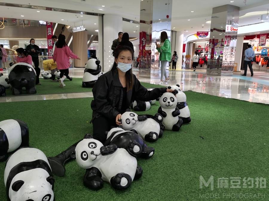 校园模特