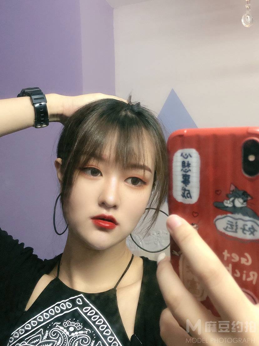 情绪模特